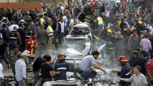 TKP ledakan bom mobil di selatan Beirut, Lebanon.jpg