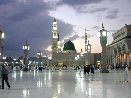 Masjid-ul-Nabi   Mosque  in Medina