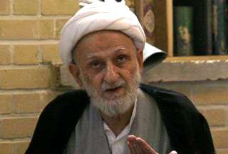 Ayatollah Behjat Passes Away