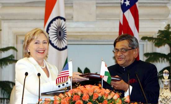 امریکہ اور بھارت میں دفاعی معاہدہ،ایٹمی ری ایکٹر لگانے کے مقامات پر بھی اتفاق