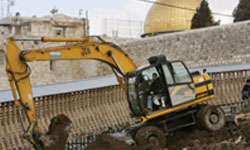 Palestinian Official warns of Masjid al-Aqsa Destruction