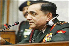 پاکستان کے جوہری ہتھیار غلط ہاتھوں میں جا سکتے ہیں،جنرل دیپک