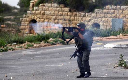 فلسطینی نماز گزاروں پر غاصب اسرائیلی سیکورٹی فورسز کا بھیمانہ تشدد