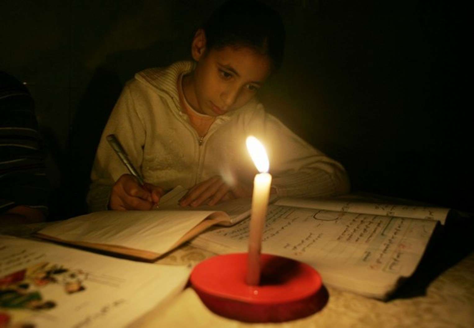 غزہ بجلی کے بغیر