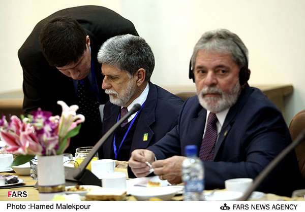 سہ جانبہ مذاکرات میں شریک برازیل کے صدر لولا ڈاسیلوا