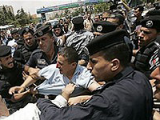 ممانعت پليس اردن از تحصن مقابل سفارت رژيم صهيونيستي