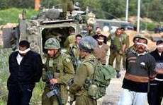 Occupation arrest five Palestinians in Silwan
