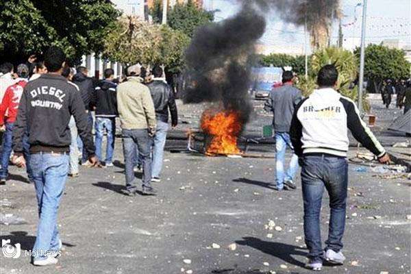 تیونس میں عوام اور پولیس کے درمیان جھڑپیں جاری