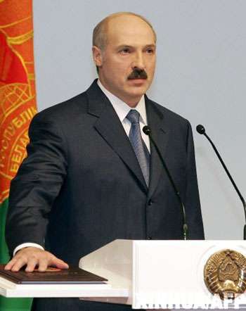 Lukaşenko and içdi