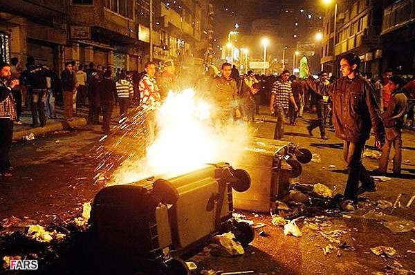 مصر میں صدر حسنی مبارک کے خلاف ملک گیر عوامی مظاہروں کا سلسلہ بدستور جاری