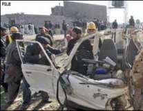 پشاور میں خودکش دھماکہ، ڈی ایس پی سمیت 6 افراد جاں بحق،پولیس کی گاڑی پر ریموٹ کنٹرول بم حملہ،2 اہلکار زخمی