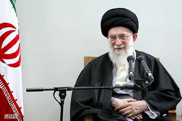 تہران میں منعقدہ چوبیسویں وحدت اسلامی کانفرنس کے شرکاء کی آیت اللہ العظمی سید علی خامنہ ای کے ساتھ ملاقات