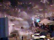 بحرین میں نہتے اور پرامن مظاہرین کے کیمپ پر پولیس نے دھاوا بول دیا، شدید فائرنگ اور آنسو گیس کا آزادانہ استعمال