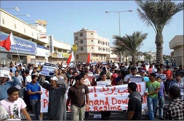 بحرین میں آل خلیفہ کی ڈکٹیٹرشپ کے خلاف عوامی احتجاج اور مظاہروں کا سلسلہ جاری