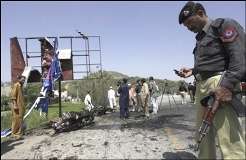 صوابی،مولانا فضل الرحمان کے جلوس کے قریب خودکش حملہ، 10 افراد جاں بحق، 21 زخمی