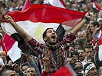 تلاش هزاران تظاهرات‌كننده مصري براي تصرف سفارت رژيم صهيونيستي در قاهره