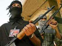 کوٹری میں کالعدم تنظیم کے دہشت گردوں کی فرقہ وارانہ وال چاکنگ اور فائرنگ، 8 نوجوان شدید زخمی
