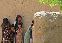 سايه هيولاي فقر بر سرزمين گنج؛ افغانستان