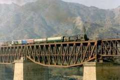پاکستان ریلوے کے 7580 پل خطرناک قرار دیدیئے گئے