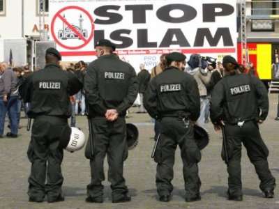 Radical group “stop Islamisation of Europe” stirring up trouble again