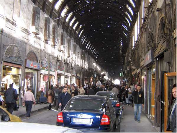 سوق مدحت باشا...قلب دمشق النابض بالعراقة