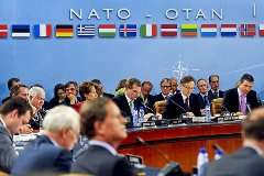 نیٹو اجلاس،یورپی یونین کے رکن ممالک میں میزائل شکن دفاعی نظام کی تنصیب پر اتفاق
