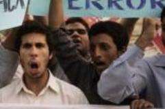 ملتان،بہائوالدین زکریا یونیورسٹی کے 2 طلباء پر تشدد کیخلاف ساتھی طالب علموں کا احتجاج