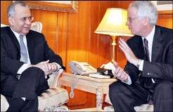 سیکرٹری خارجہ سلمان بشیر سے امریکی سفیر کی ملاقات، تناو دور نہ ہو سکا