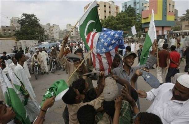 تظاهرات ضد آمریکایی ، مقابل سفارت آمریکا در پاکستان