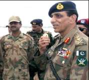 اقتدار پر قبضے کا تاثر غلط ہے، افواج پاکستان جمہوریت کی حمایت جاری رکھے گی، جنرل کیانی