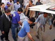 کراچی، دہشتگردوں کی اندھا دھند فائرنگ، باپ بیٹے سمیت 3 وکلاء جاں بحق ایک زخمی