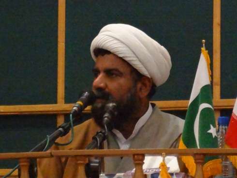 مجلس وحدت مسلمین کے جنرل سیکرٹری راجہ ناصر عباس خطاب کرتے ہوئے