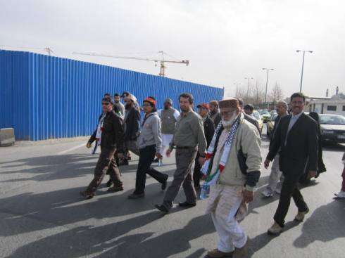 گلوبل مارچ ٹو یورشلم کے شرکاء کا تہران میں ایرانی پارلیمنٹ کا دورہ