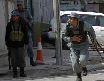 افغانستان کے کئی شہروں میں دھماکے اور فائرنگ، گھمسان کی لڑائی جاری