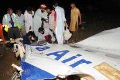طیارہ حادثہ، 102 لاشوں کی شناخت ہو گئی