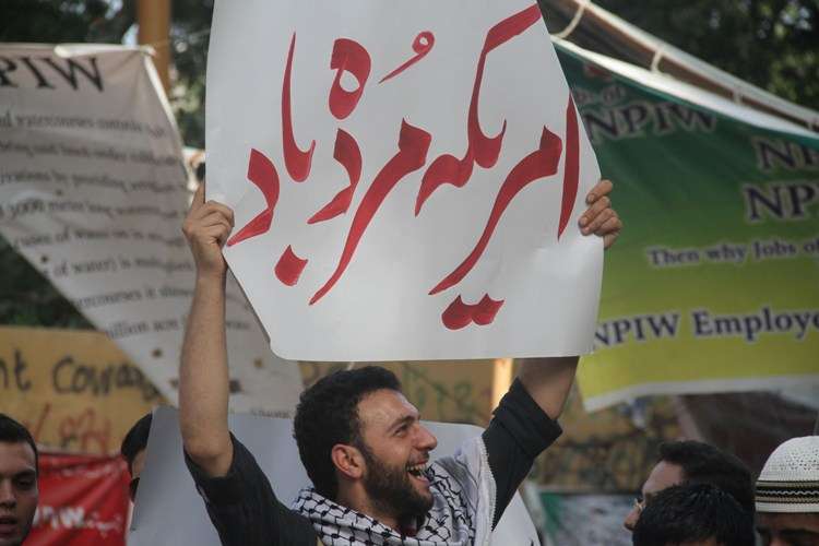 فلسطین فاؤنڈیشن کی جانب سے یوم نکبہ کی مناسبت سے پریس کلب پر احتجاجی مظاہرہ کیا گیا
