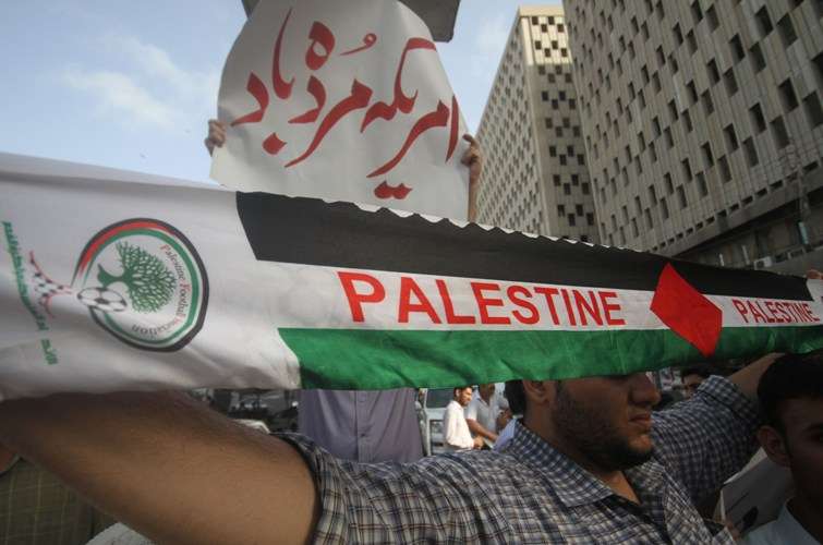 فلسطین فاؤنڈیشن کی جانب سے یوم نکبہ کی مناسبت سے پریس کلب پر احتجاجی مظاہرہ کیا گیا