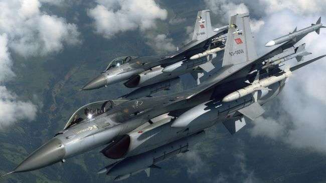 Turkey rushes F-16 warplanes to Syrian border