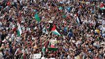 Palestinians slam excessive force against demonstrators