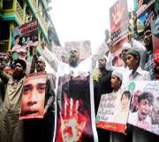 بھارت، آسام اور برما کے فسادات کیخلاف احتجاج کرنے والوں پر پولیس کی فائرنگ، 2 جاں بحق، 12 زخمی