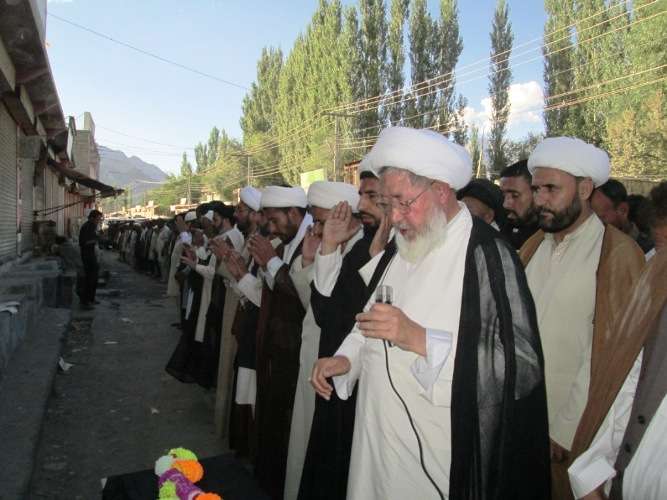 سانحہ بابوسر میں شہید ہونے والے شبیر حسین کی نماز جنازہ کی تصویری جھلکیاں