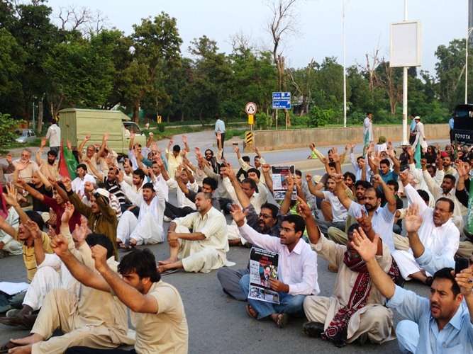ملک میں جاری شیعہ نسل کشی کے خلاف اسلام آباد میں ایم ڈبلیو ایم کا احتجاجی دھرنا