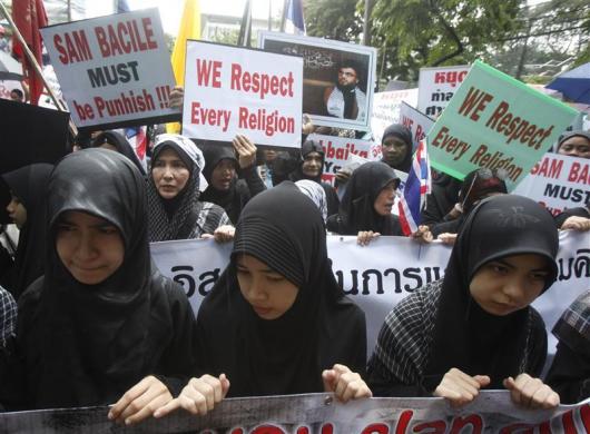 Muslim demonstrators protest in front of the U.S. embassy in Bangkok September 18 2012.