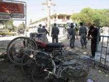 مشرقی افغانستان میں آرمی بیس پر خودکش حملہ، 45 افغان فوجی زخمی، امریکی ہیلی کاپٹر تباہ