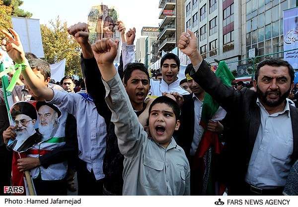 ایران میں عالمی سامراج سے مقابلے کے قومی دن کی مناسبت سے امریکہ اور اسرائیل کیخلاف زبردست مظاہرے