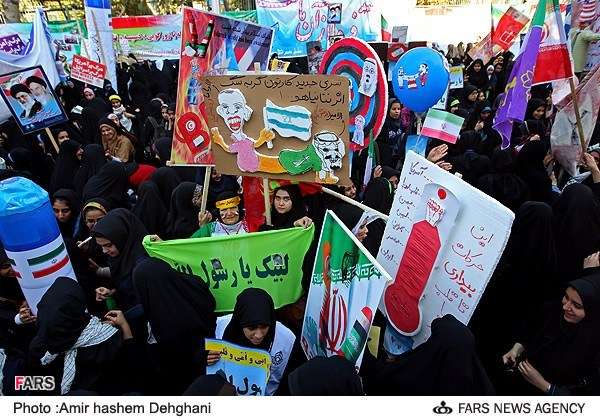 ایران میں عالمی سامراج سے مقابلے کے قومی دن کی مناسبت سے امریکہ اور اسرائیل کیخلاف زبردست مظاہرے