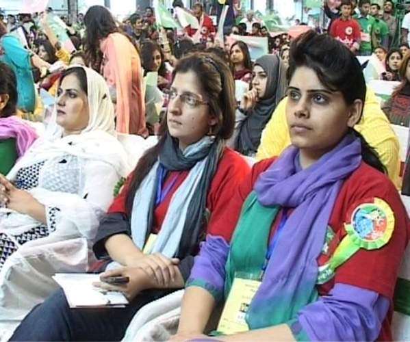 ایکسپو سنٹر لاہور میں تحریک انصاف کے زیراہتمام یوتھ کنونشن کا انعقاد