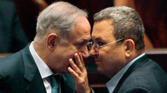 Israeli Prime Minister Benjamin Netanyahu (L) with Minister for Military Affairs Ehud Barak.