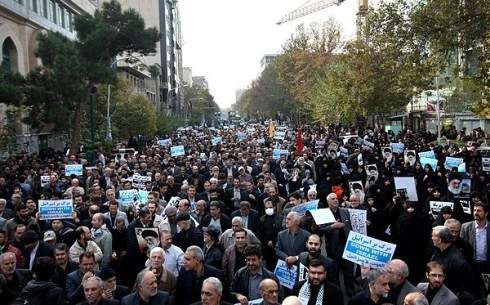 ایران میں جمعہ کے روز مظلوم فلسطینیوں کی حمایت اور اسرائیل و امریکہ کیخلاف بھرپور مظاہروں کا انعقاد