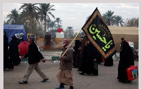 اربعین حسینی میں شرکت کیلئے عراق کے گوشہ و کنار سے زائرین کے قافلے کربلا کی جانب رواں دواں
